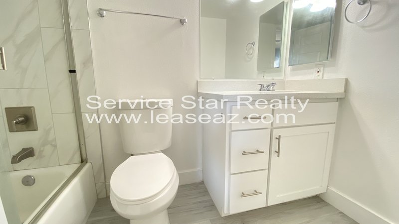 Cute Remodeled 2 bed 2 bath! property image