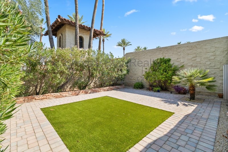 Beautiful Gated North Phoenix Patio Home! property image