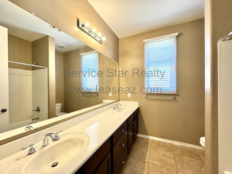 Fantastic 4BR/3BA in Phoenix! property image