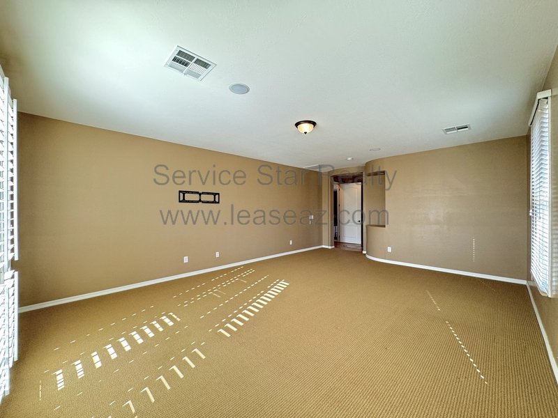 Fantastic 4BR/3BA in Phoenix! property image