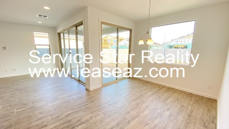 Beautiful Eastmark 3 Bedroom + Den! property image