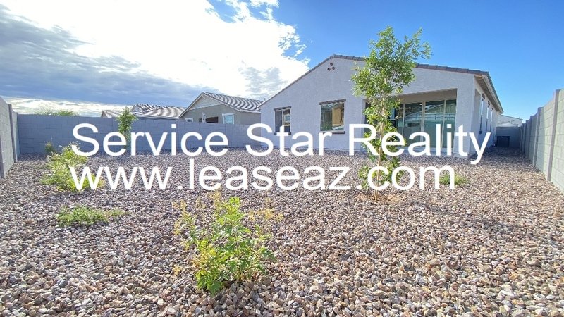 Beautiful Eastmark 3 Bedroom + Den! property image