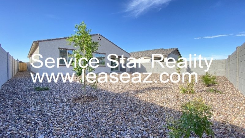 Beautiful Eastmark 3 Bedroom + Den! property image