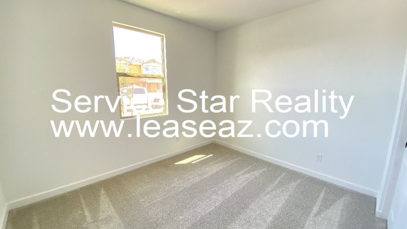 Beautiful Eastmark 3 Bedroom + Den! property image