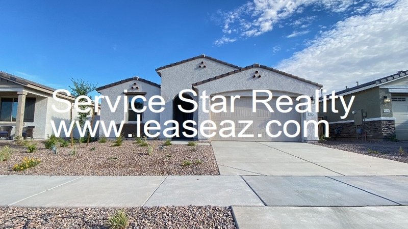 Beautiful Eastmark 3 Bedroom + Den! property image