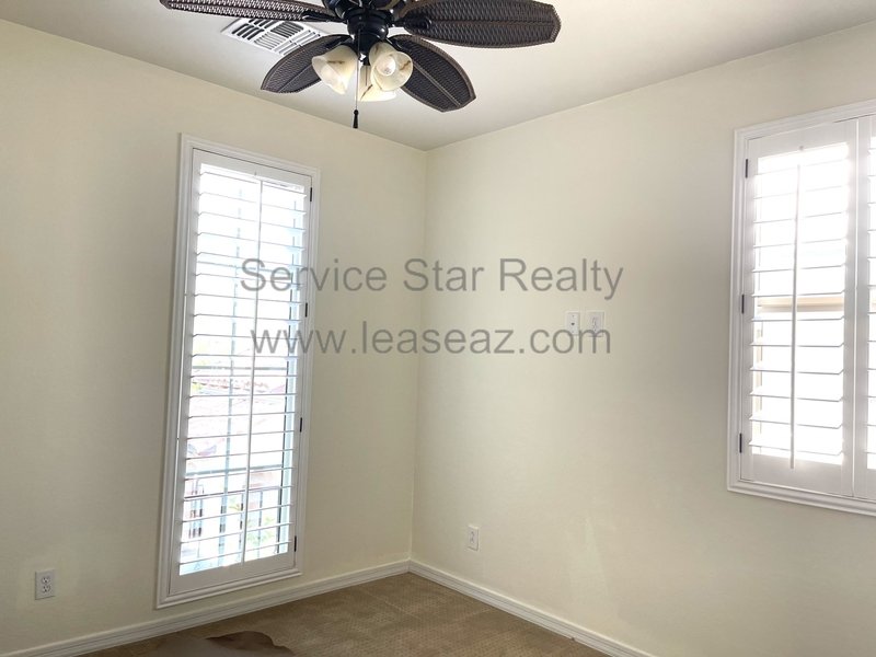 4 Bedroom, 2.5 Bath Custom Home in Fireside at Desert Ridge w/Pool! property image