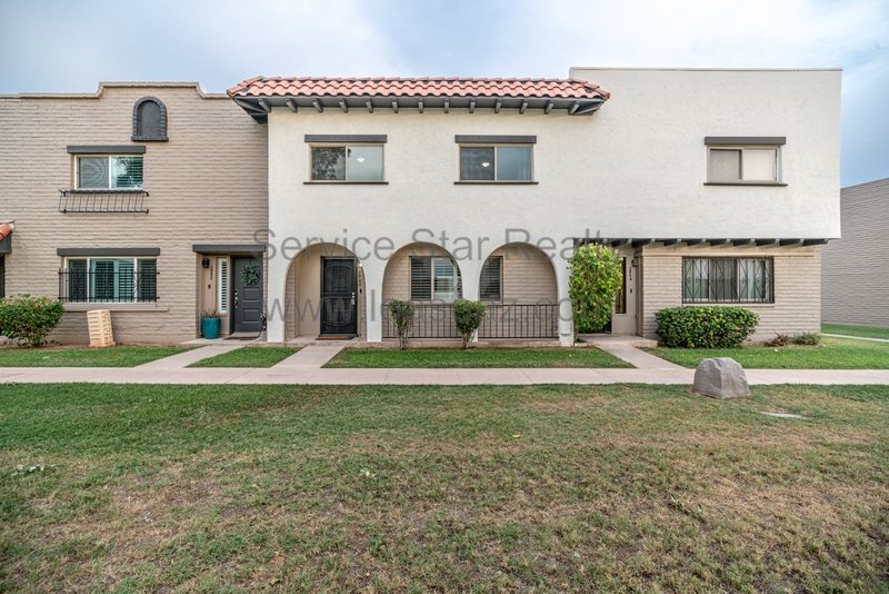 Beautifully Remodeled Townhome in Villa Seville property image