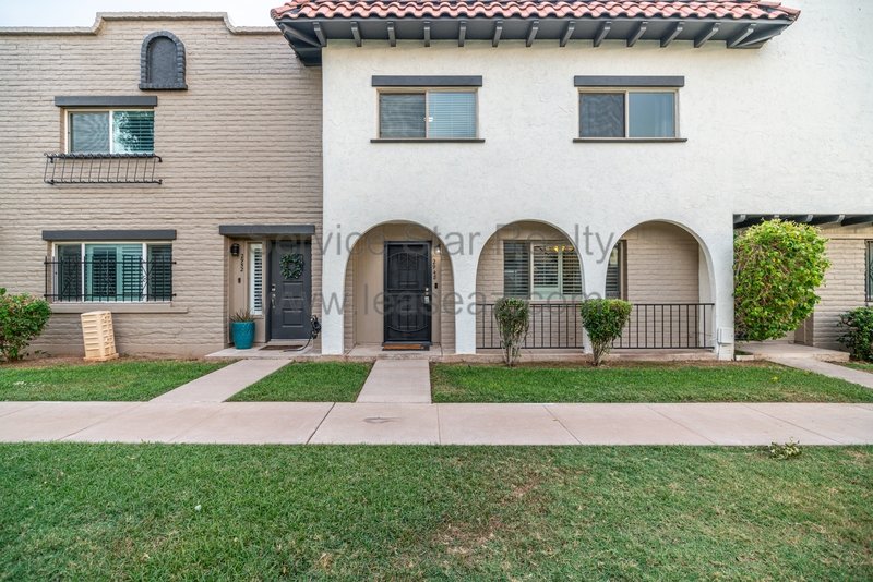 Beautifully Remodeled Townhome in Villa Seville property image