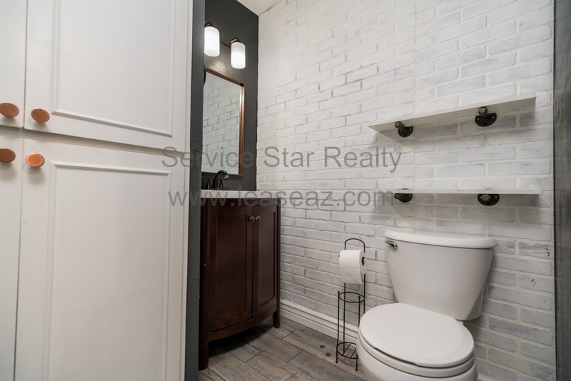 Beautifully Remodeled Townhome in Villa Seville property image