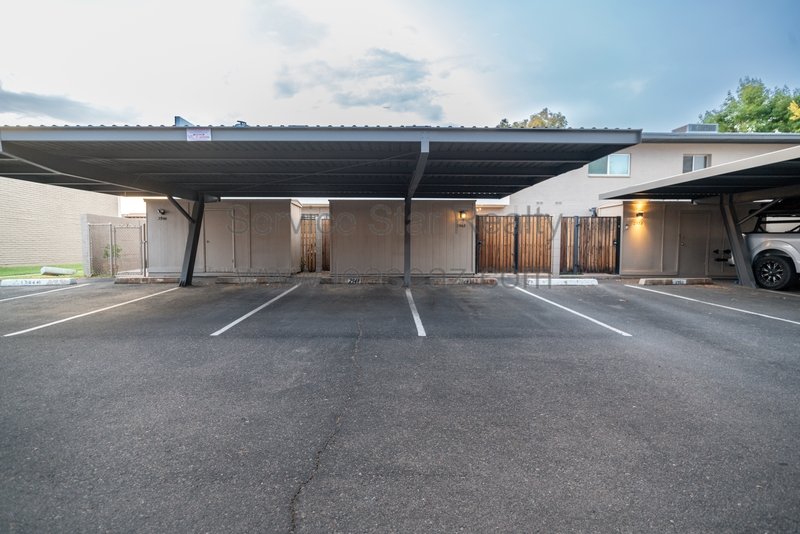 Beautifully Remodeled Townhome in Villa Seville property image