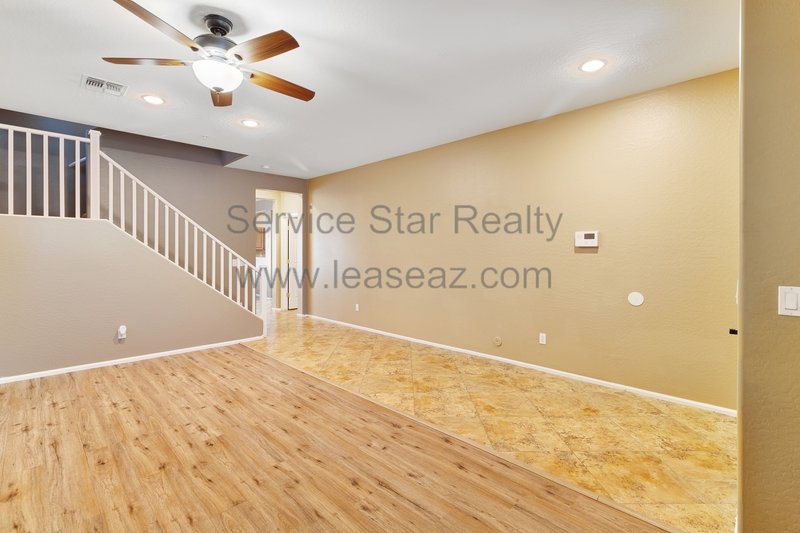 Spacious 4+2.5 Avondale property image