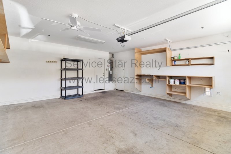 Spacious 4+2.5 Avondale property image