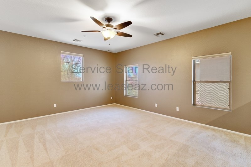 Spacious 4+2.5 Avondale property image