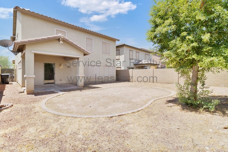 Spacious 4+2.5 Avondale property image