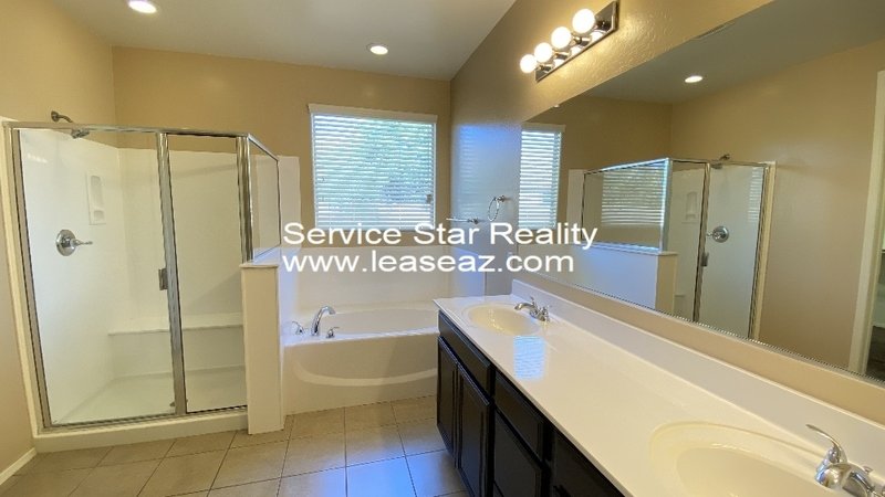 4+3.5 Stunner in gated Laveen Village! property image