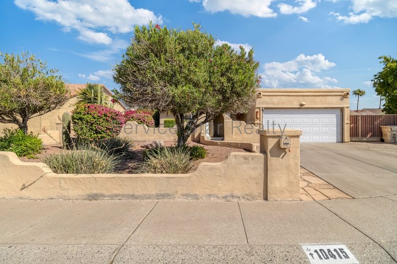 2-Bed, 1.5-Bath Home with Pool and Low-Maintenance Yard in Glendale property image
