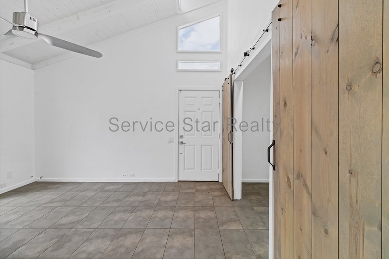 Charming 3-Bed, 2-Bath Townhouse with Private Patio in Phoenix property image