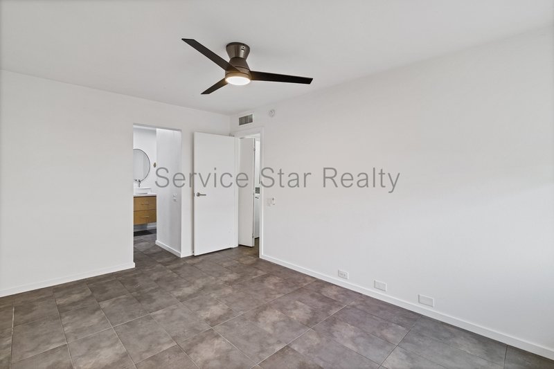 Charming 3-Bed, 2-Bath Townhouse with Private Patio in Phoenix property image