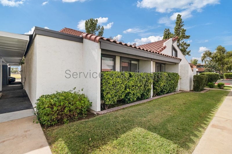 Charming 3-Bed, 2-Bath Townhouse with Private Patio in Phoenix property image