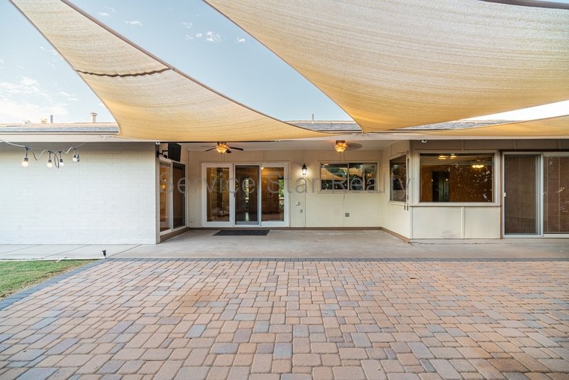 Charming 3-Bed, 2-Bath Home on Spacious Lot in Litchfield Park property image