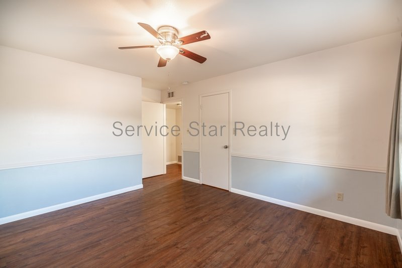 Charming 3-Bed, 2-Bath Home on Spacious Lot in Litchfield Park property image