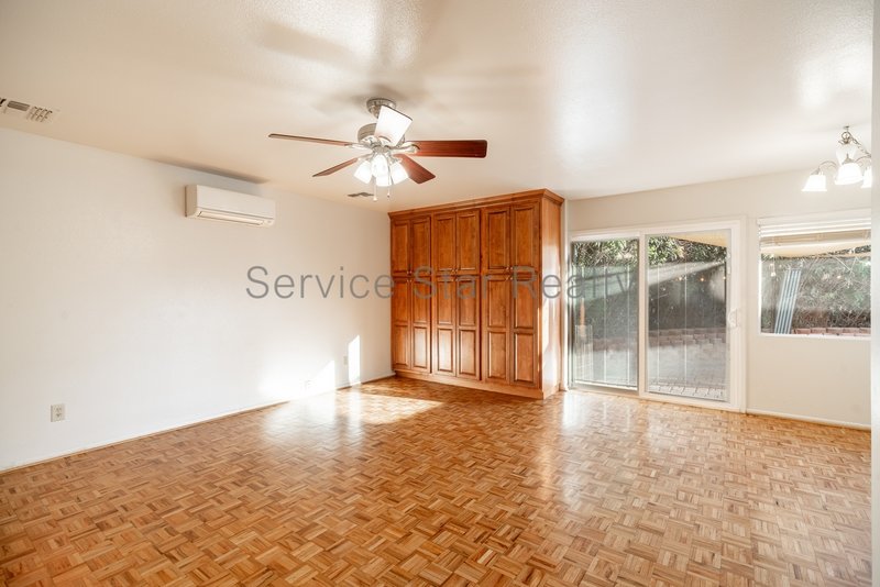 Charming 3-Bed, 2-Bath Home on Spacious Lot in Litchfield Park property image