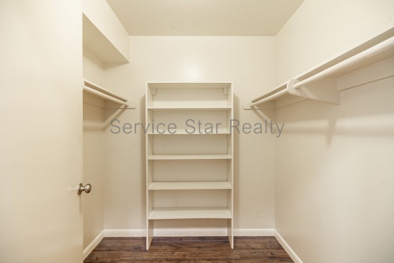 Charming 3-Bed, 2-Bath Home on Spacious Lot in Litchfield Park property image