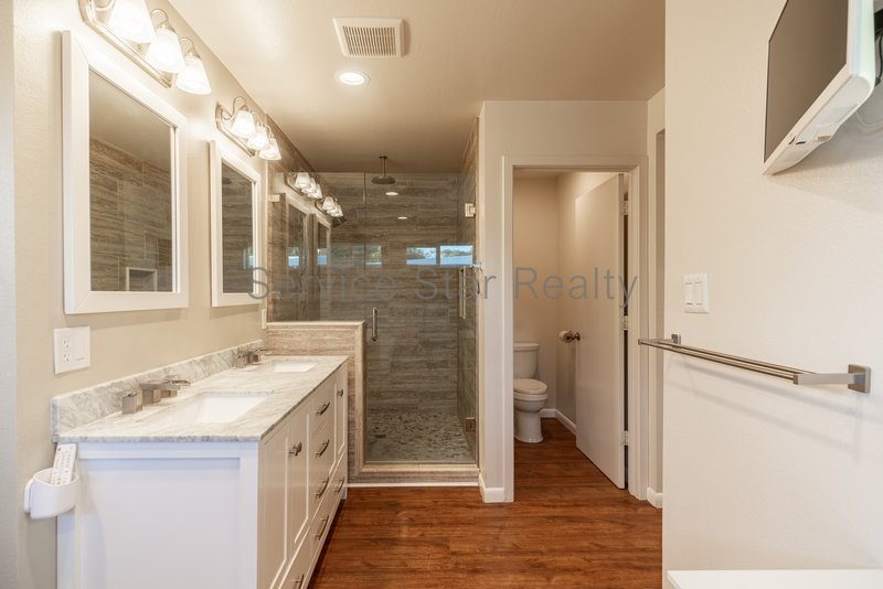 Charming 3-Bed, 2-Bath Home on Spacious Lot in Litchfield Park property image