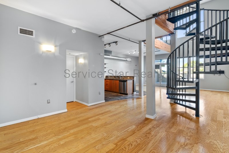 Fantastic Loft-Style Condo in Downtown Phoenix property image