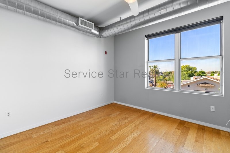 Fantastic Loft-Style Condo in Downtown Phoenix property image