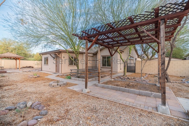 2+ bedroom, 2 bath home in Buckeye! property image