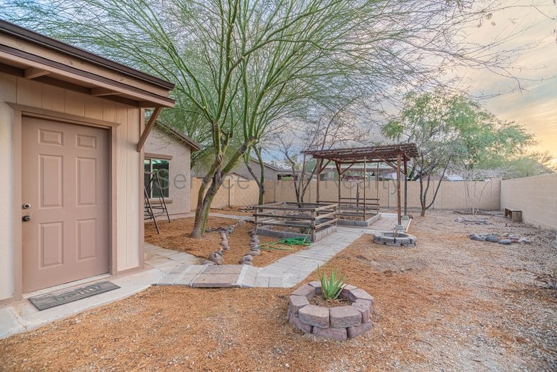 2+ bedroom, 2 bath home in Buckeye! property image