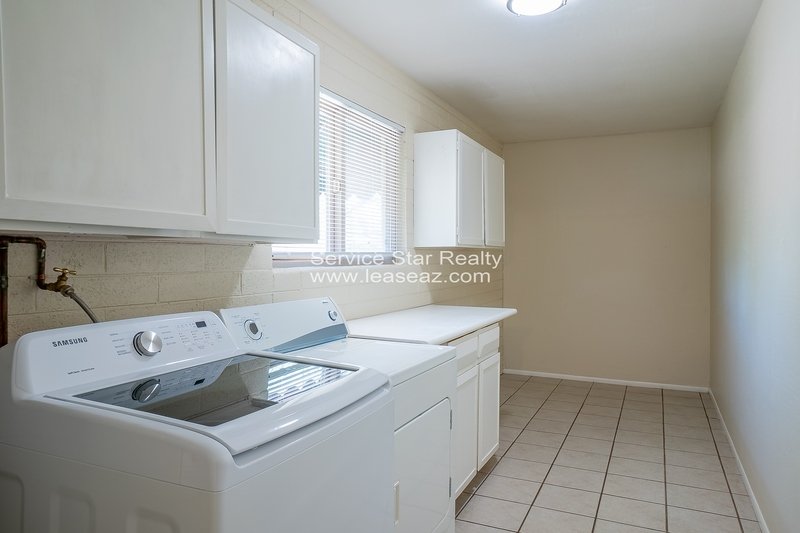 3BR/2BA with Pool in Scottsdale! property image