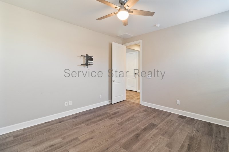 3BR/2.5BA GATED Sterling Grove  Surprise! property image