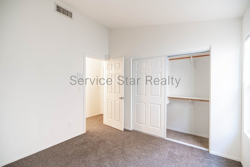 Single-Level 3-Bedroom Home with Open Layout in Phoenix property image