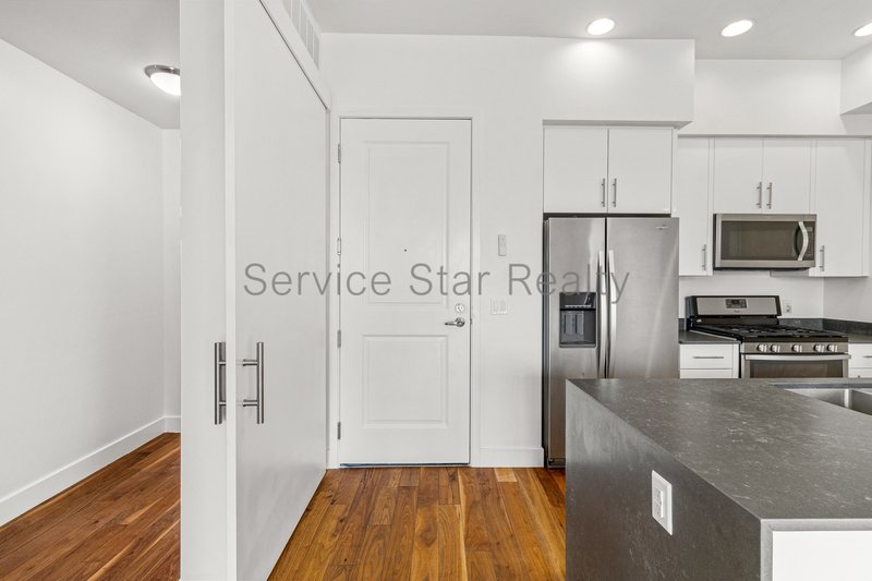 Modern 1-Bedroom Condo in the Heart of Scottsdale's Old Town property image