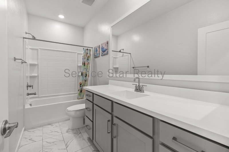 Gorgeous 3BR/2.5BA in Mesa! property image