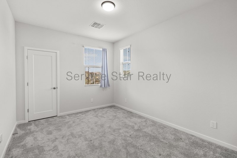 Gorgeous 3BR/2.5BA in Mesa! property image