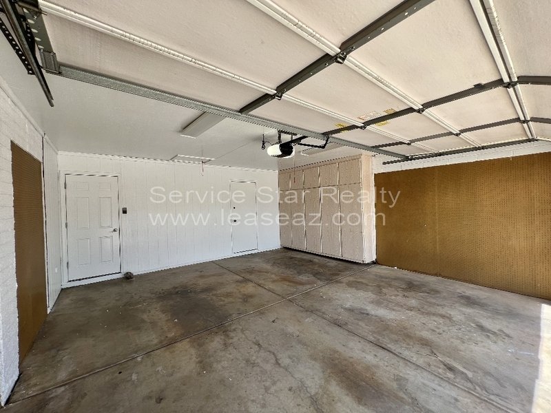 **MOVE IN SPECIAL -- 2 WEEKS FREE RENT!!** property image