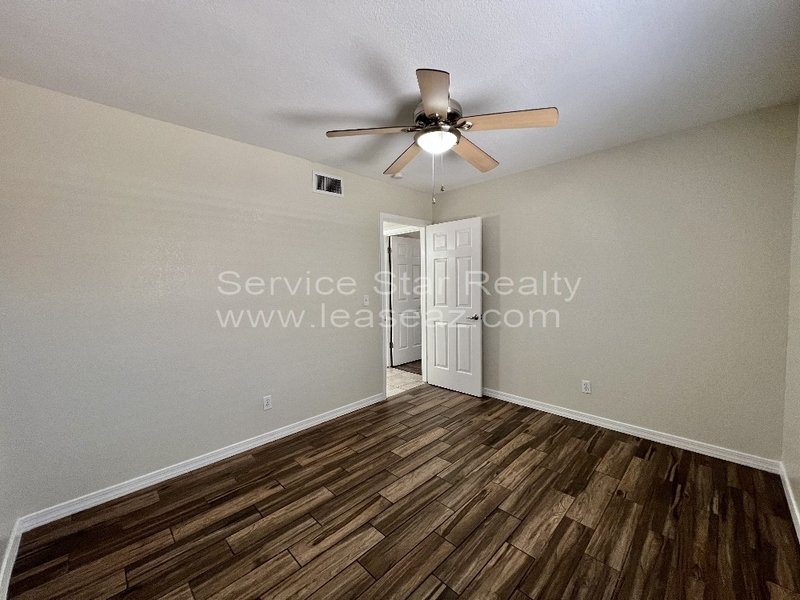 **MOVE IN SPECIAL -- 2 WEEKS FREE RENT!!** property image