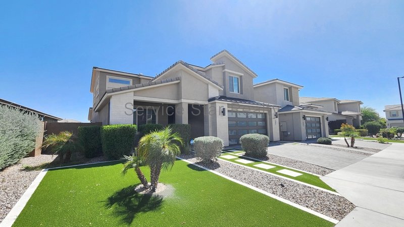 Stunning 5-Bed, 4.5 bath Beauty located in Sky Crossing North Phoenix! property image