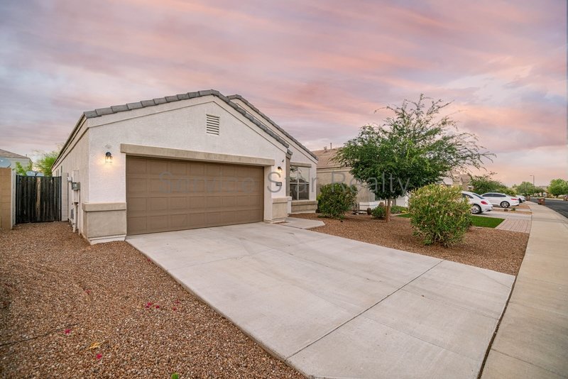 4 Bedroom + 2.5 Bath home in San Tan Heights! property image