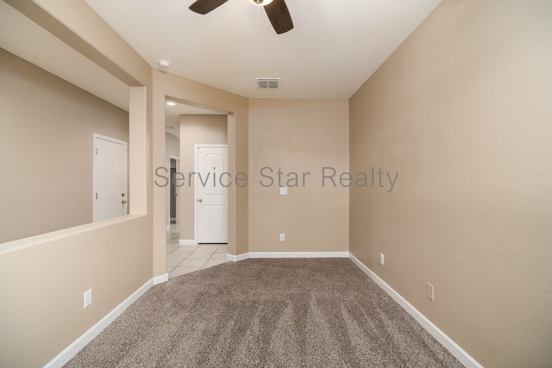 4 Bedroom + 2.5 Bath home in San Tan Heights! property image