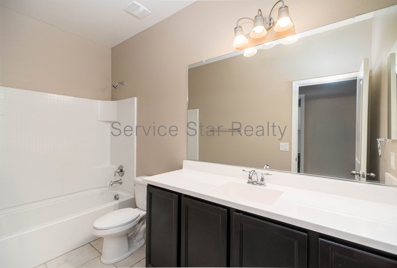 4 Bedroom + 2.5 Bath home in San Tan Heights! property image