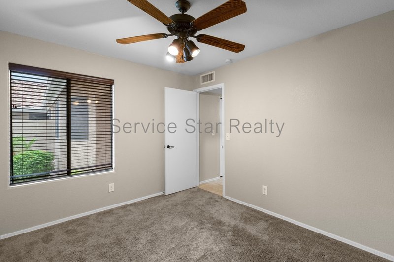1/2 off First Month Rent - 2 Bed/2 Bath-Pool - Excellent Location property image