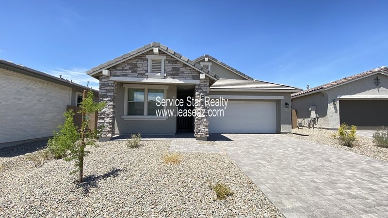 Beautiful 3 Bedroom + 2 Bathroom Home property image