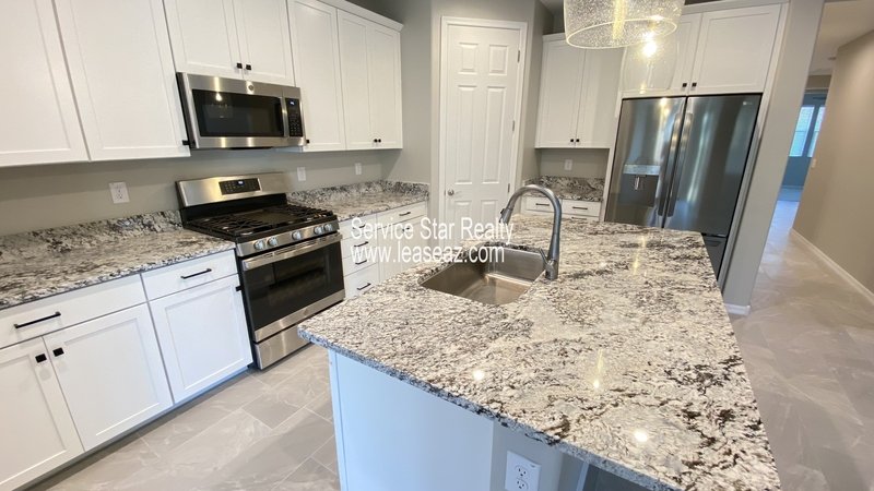 Beautiful 3 Bedroom + 2 Bathroom Home property image