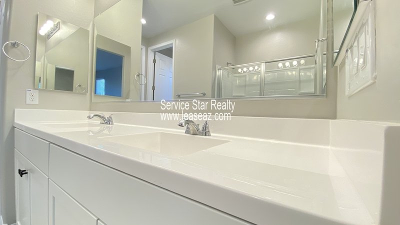 Beautiful 3 Bedroom + 2 Bathroom Home property image