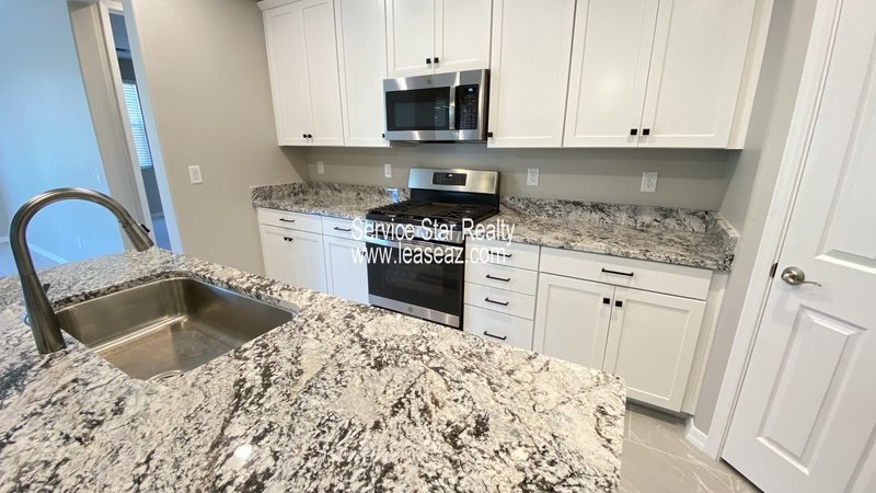 Beautiful 3 Bedroom + 2 Bathroom Home property image