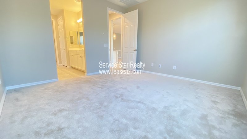 Beautiful 3 Bedroom + 2 Bathroom Home property image